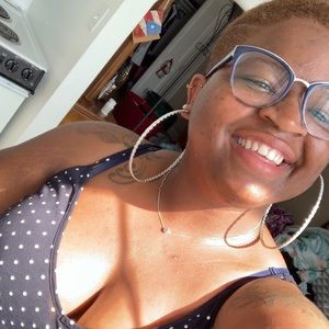 Meet your Posher, Cierra